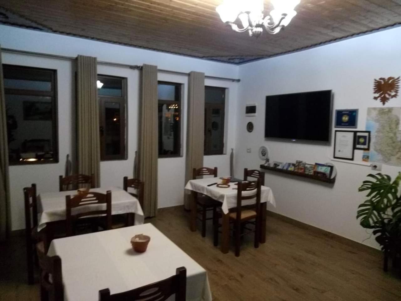 B&Bsheshalliu 베라트 외부 사진