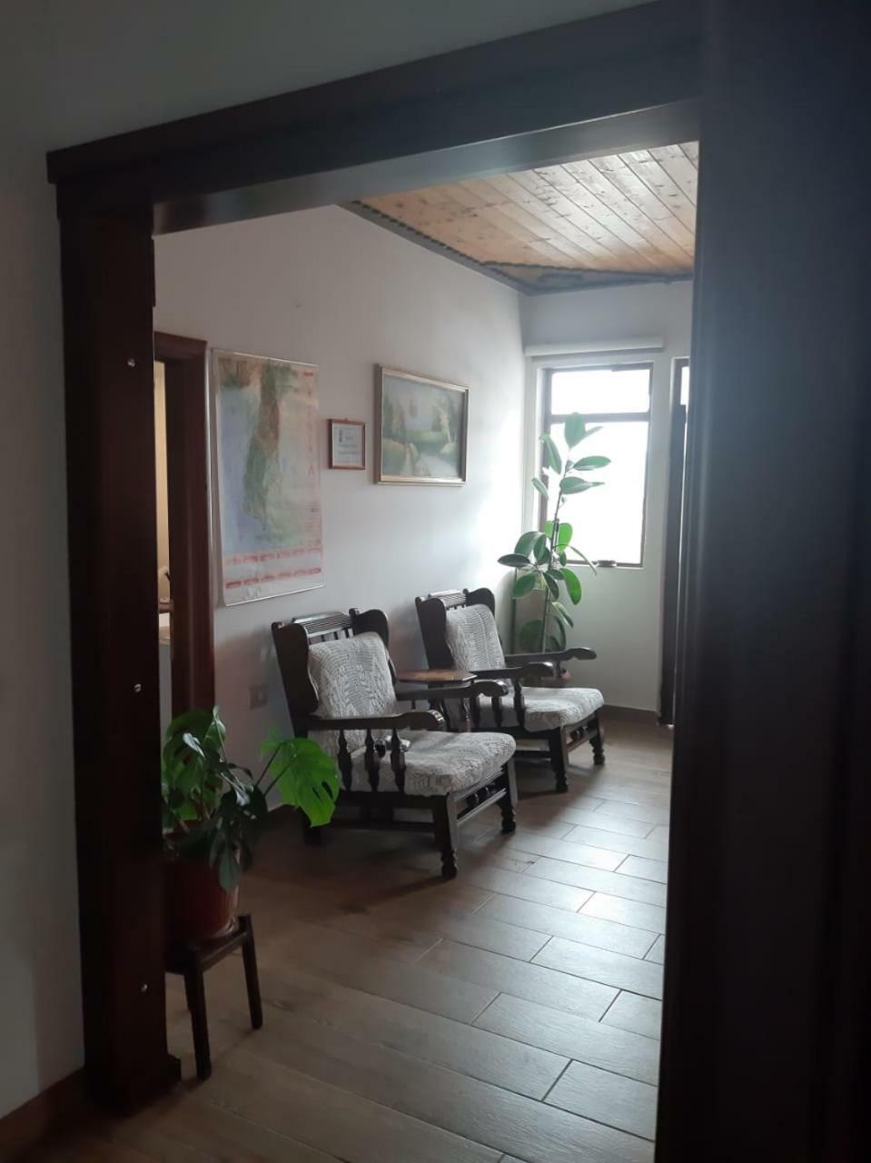 B&Bsheshalliu 베라트 외부 사진